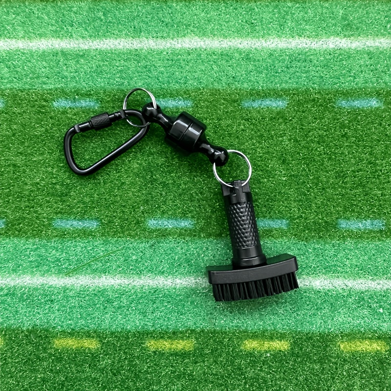 Golf Equipment To Improve Your Game - Spazzola per la pulizia a secco